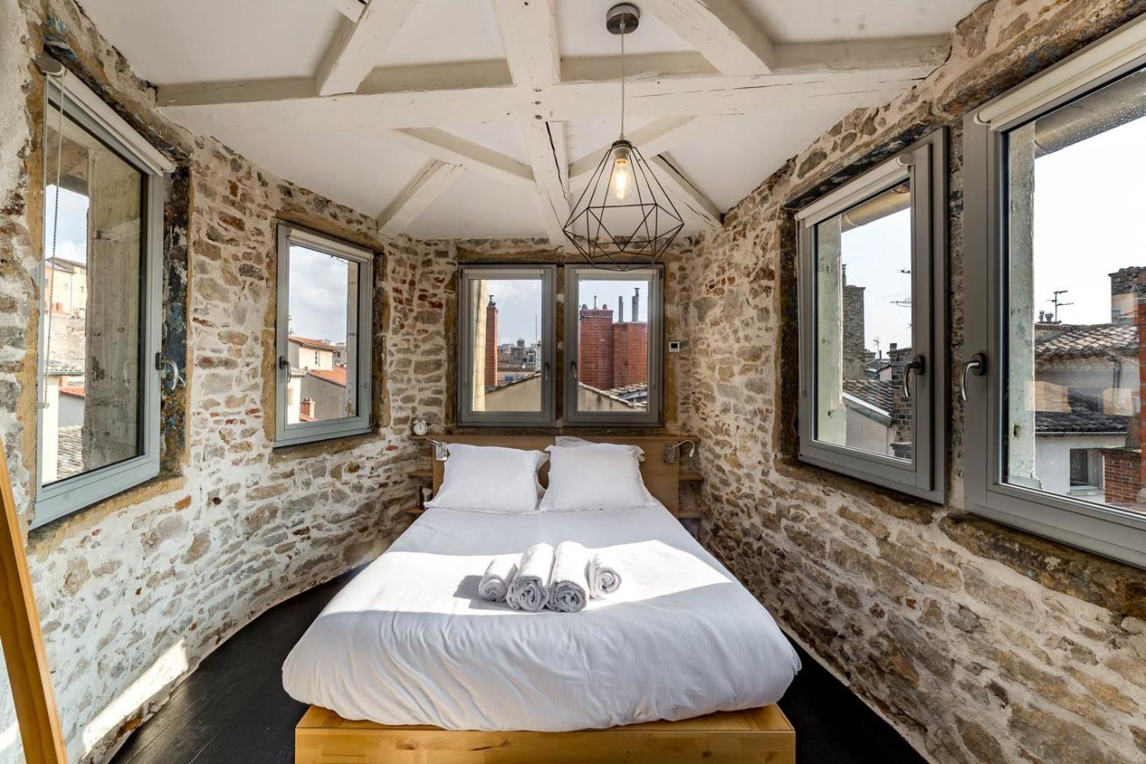 Sky'Room - Jacuzzi & Vue - Vieux Lyon Buitenkant foto